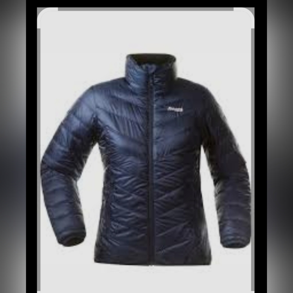 Bergan Of Norway Down Light Lady Puffer Jacket. Size S
